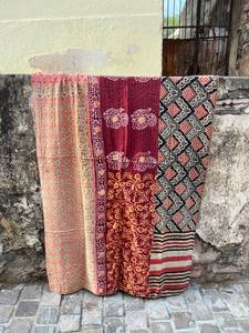 Edredón Reversible Kantha de Algodón Premium – Manta Hecha a Mano de Estilo Vintage para Camas Queen y King - Product Image 5