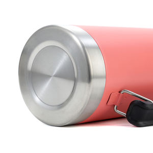 กระติกน้ำสุญญากาศสแตนเลสแบบกำหนดเองขนาด 1 ลิตร พร้อมฉนวนกันความร้อน 12-24 ชั่วโมง เป็นมิตรกับสิ่งแวดล้อมและพกพาสะดวกสำหรับใช้ในยิม - Product Image 5