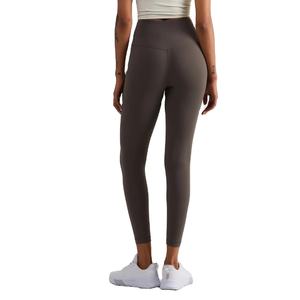 กางเกงโยคะเอวสูงสีพื้น มีกระเป๋าหลัง ทรงครอป สำหรับผู้หญิง เหมาะสำหรับออกกำลังกาย เล่นกีฬา วิ่ง และฝึกซ้อมทุกประเภท - Product Image 3