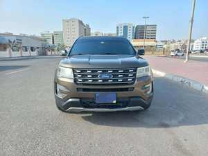 2024 Explorer XLT Usada, Camioneta Automática, Tracción Delantera, Interior Oscuro, Asientos de Cuero, Diésel, Aspiración Natural, Control de Crucero - Product Image 2