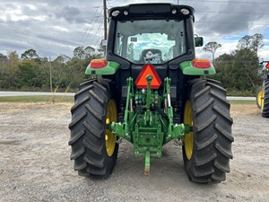 PROVEEDOR VERIFICADO DE CARGADORA USADA JOHN DEERE 6145M 640R 2018 con Garra, Lista para Venta y Entrega - Product Image 4