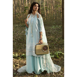 Traje de 3 Piezas para Mujer con Lentejuelas Bordadas y Dupatta de Chifón PM-62024 - Product Image 2