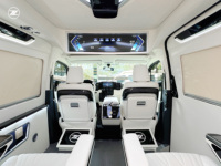 Fourgonnette Hiace d'occasion personnalisée 7 places |   Sièges en cuir automatiques à essence, pneus R16, caméra arrière 360° |   Édition Entreprise Blanche