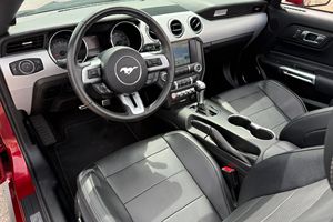 ใช้แล้ว lhd/rhd 2016 Ford Mustang GT รถเปิดประทุนพรีเมี่ยม - Product Image 3