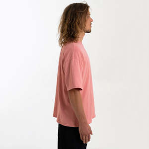 Camiseta de gran tamaño de algodón 100% de alta calidad para hombre, diseño liso sólido con logotipo personalizado, ajuste holgado y hombro caído - Product Image 3