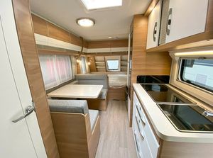 Caravana 4x4 de Lujo Estándar Australiano 2025, Remolque Ligero para Viajes Todoterreno, Autocaravana en Venta a Precios Económicos - Product Image 5