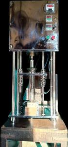 เครื่องฉีดขึ้นรูปแนวตั้งความแม่นยำสูงพร้อมโต๊ะหมุนและระบบควบคุมมอเตอร์เซอร์โว - Product Image 3