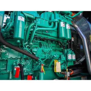 Groupe électrogène diesel triphasé 1000 kW - 277/480 V, modèle 1000DQFAD, groupe de secours commercial fermé - Product Image 4