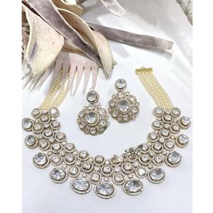 Superbe collier en laiton plaqué or Moissanite et ensemble de boucles d'oreilles pour femmes et filles occasion de mariage - Product Image 1
