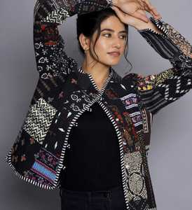 Chaqueta Kantha Reversible Bohemia para Mujer, Diseño de Patchwork Acolchado con Relleno de Algodón, Abrigo de Otoño Invierno para Vacaciones - Product Image 2