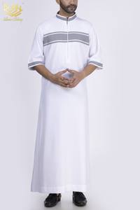 Robe longue personnalisée OEM de style arabe traditionnel Thobes à demi-manches doux et respirant pour hommes Collection printemps - Product Image 5