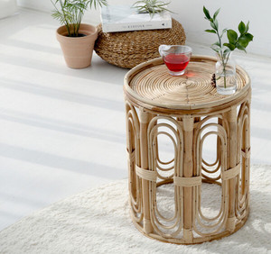 Mesa auxiliar cilíndrica de mimbre natural hecha a mano, muebles de café con acento geométrico para interiores de casas bohemias - Product Image 2