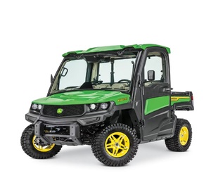 รถจักรยานยนต์ไฟฟ้า John Deere Gator XUV835R รุ่นทรงพลัง ขับเคลื่อนสี่ล้อ พร้อมเครื่องยนต์สามสูบ และพื้นที่บรรทุกที่แข็งแกร่ง - Product Image 1