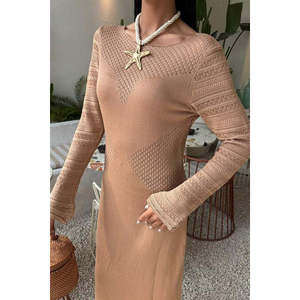 Vestido de punto con cuello redondo y detalles calados 2861 Transpirable y con cintura natural - Product Image 4