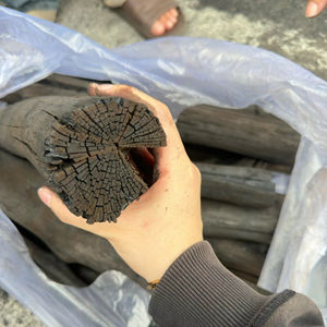 Charbon de bois de mangrove vietnamien pur, inodore, cendres blanches propres, chaleur durable - Product Image 1