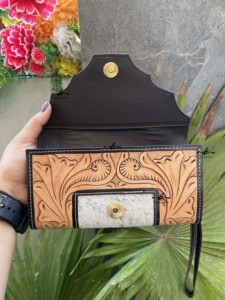 Cartera de cuero tallada a mano, Cartera de mano, funda de teléfono, elegante Cartera de piel de vaca, bolso de mano para mujer - Product Image 4