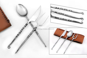 Ensemble de vaisselle élégant antique forgé à la main torsadé médiéval à poignée frisée 3 pièces - Product Image 3