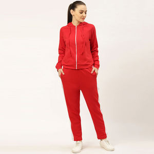 Ensemble de vêtements de sport pour femmes avec logo personnalisé, ensembles de survêtement pour femmes de haute qualité, ensembles de survêtement de course à pied, survêtement de sport en polyester pour femmes, vêtements de rue pour femmes - Product Image 5