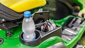 Tractor cortacésped para jardín, mini John Deere X107 en venta - Product Image 2