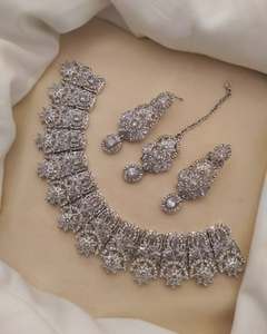 Collier glamour bohème boucles d'oreilles brillant vert clair glace cubique zircone ensemble de bijoux de fête de mariage pour les femmes anniversaire - Product Image 2