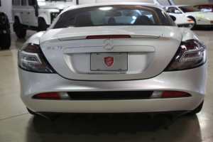 Mc-La-ren SLR 2023 Usado en Excelentes Condiciones, SUV Cpe de 5 Puertas, Híbrido de 5.5L, Automático de 6 Velocidades, Cuero Oscuro, Techo Solar Panorámico Izquierdo - Product Image 6