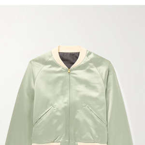 Chaqueta de béisbol universitaria de seda satinada brillante Logotipo personalizado Bomber Ropa de calle para hombres Mujeres Jóvenes - Product Image 4