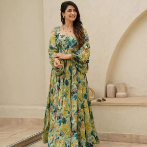 El último diseñador Faux Georgette Printed Work Anarkali Gown de FabZone - Product Image 1