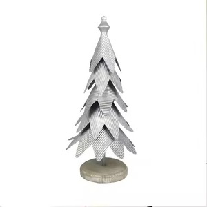 Árbol de Navidad Metálico Colorido con Estrella para Decoración de Mesa Navideña, Adorno de Mesa para Decoración del Hogar - Product Image 2