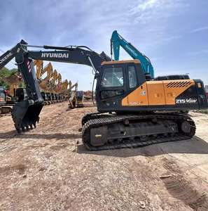 Excavadora sobre orugas Hyundai R215VSN de 20,9 toneladas con cubo 0,92 M3 Maquinaria de movimiento de tierras en stock para la venta - Product Image 2