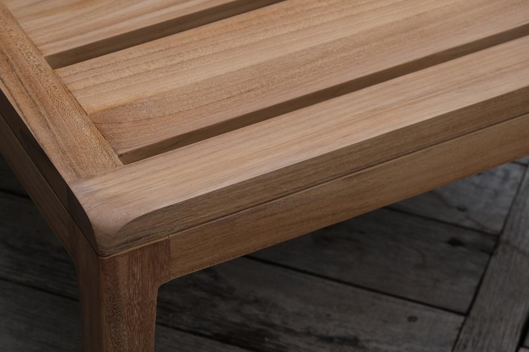 สีไม้สักธรรมชาติ