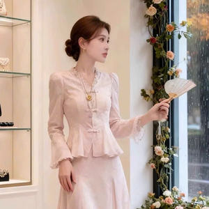 ชุดเสื้อผ้าลูกไม้สีชมพูสำหรับผู้หญิง พร้อมกระโปรงยาวแบบแม็กซี่  ชุดออกงานหรูหรา  รับผลิตตามสั่งขายส่งจากโรงงาน  รองรับ OEM ODM - Product Image 6