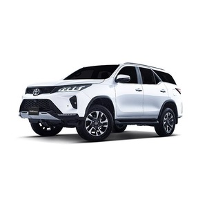 Toyota Fortuner SUV 2021 Seminuevo, Tracción Delantera, Turbo, Asientos de Cuero, Interior Oscuro, Volante a la Izquierda, Precio Bajo - Product Image 4