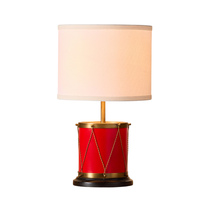 Lampe de table à bascule moderne de haute qualité, base d'ampoule E26, corps en fer LED, abat-jour en coton personnalisable, lampe de bureau artisanale pour la maison