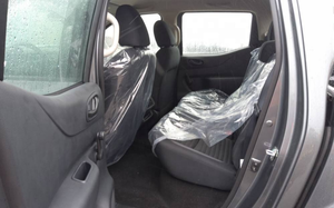 Pick-up 4x4 d'occasion vérifié, 2.5L Turbo Diesel, boîte manuelle, boîte automatique, intérieur foncé, sièges en tissu, R18 Wish - Product Image 3