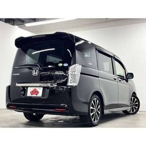 Minivan Honda Stepwagon 2012 con Volante a la Derecha - Product Image 3