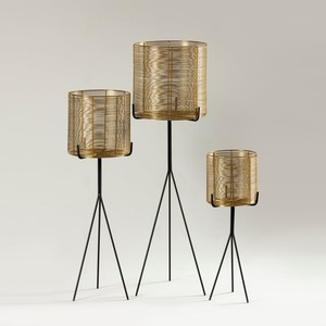 Macetas artesanales de metal alto eleva tu espacio con diseños de moda macetas colgantes para balcón sala de estar - Product Image 1