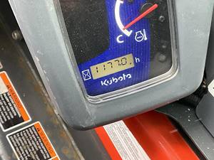 Chargeur compact Kubota SSV75 diesel 2016, chargeuse sur pneus, cylindre hydraulique Kawasaki, boîte de vitesses, moteur, haute efficacité, cœur - Product Image 5