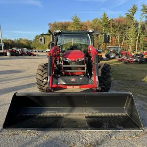 Tracteur à roues Massey Ferguson 65 CV 4 roues motrices avec moteur à engrenages, boîte de vitesses, moteur et pompe - Matériel agricole en vrac - Product Image 3