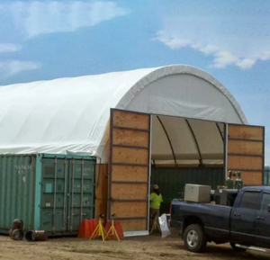 Tenda Abrigo em Arco para Contêiner Agrícola para Equipamentos, Feno ou Cobertura de Gado (Opções de 20 pés/40 pés) - Product Image 3