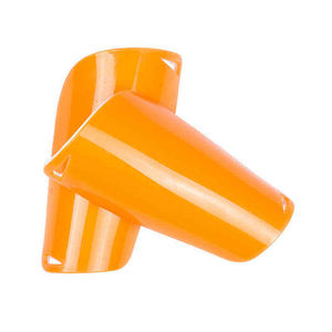 Espinillera de fibra de carbono, soportes para espinilleras Cómodo tamaño personalizado El mejor equipo de fútbol Rodilleras Protector de pierna para unisex - Product Image 1