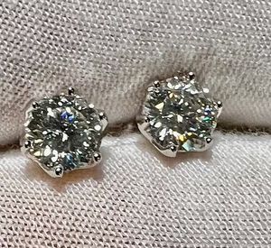 Boucles d'oreilles en diamant moissanite de 1 carat, taille portugaise, en argent 925 - Product Image 3