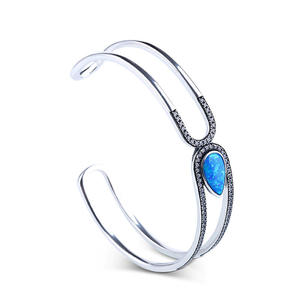 Bracelet manchette tendance Jeulia en opale goutte d'eau - Product Image 2