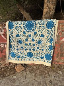 Colcha Suzani Bordada a Mano Colorida – Colcha Estilo Uzbeko, Manta de Algodón Floral, Decoración Boho para Dormitorio y Habitación de Invitados - Product Image 5