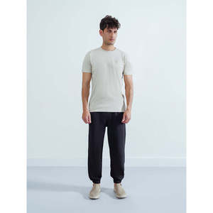 เสื้อยืด ANEKO รุ่น MC2222 ทรงปกติ ใส่สบาย ผ้าเจอร์ซีย์คอตตอน 100% น้ำหนัก 220 กรัม ลายเรียบ ป้ายยี่ห้อสั่งทำ ชำระเงินแบบ TT - Product Image 1