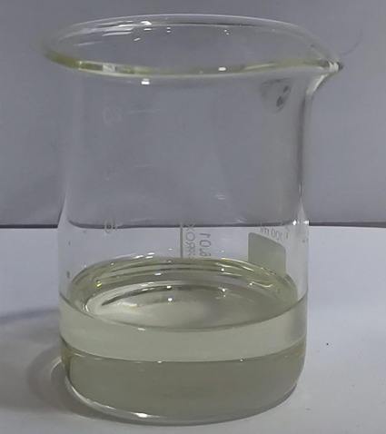 Incolore à jaune clair