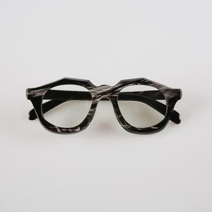 Monturas Ópticas Hechas a Mano con Cuerno de Búfalo para Gafas - Product Image 1