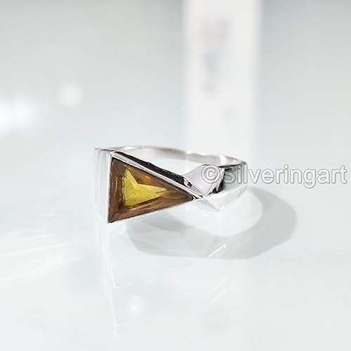 สีเหลือง