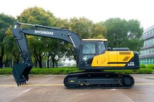 Excavatrice sur chenilles fiable Hyundai HX200 neuve et en excellent état pour les projets de terrassement - Product Image 3
