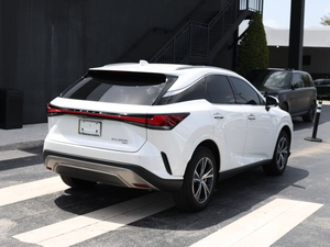 Lexus RX Hybrid 350h Premium AWD 2026, Interior Oscuro, Asientos de Cuero, Techo Corredizo, SUV - Product Image 1