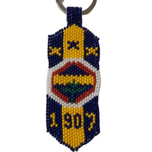 Porte-clés et accessoires de sac brodés à la main avec des perles de graines personnalisées pour les filles en provenance d'Inde - Product Image 1